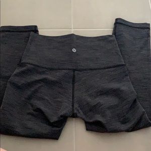Lulu crop wonder unders
